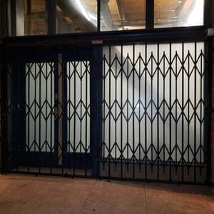 folding gate scissor gate