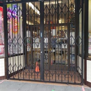 folding gate scissor gate